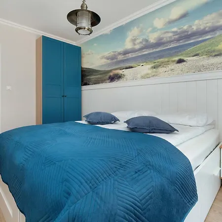 Stylish With Balcony & Parking Old Town By Renters Appartamento
